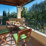 Gogles House Casă la țară