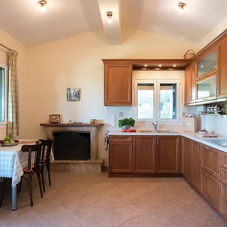 Gogles House Agioi Deka (Corfu)